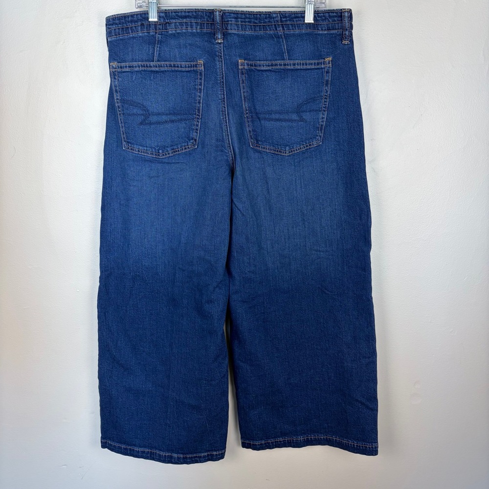 American Eagle Dreamy Drape Strigid Low-Rise Wide-Leg Jean Dark Size 12 X-Short - Picture 6 of 11